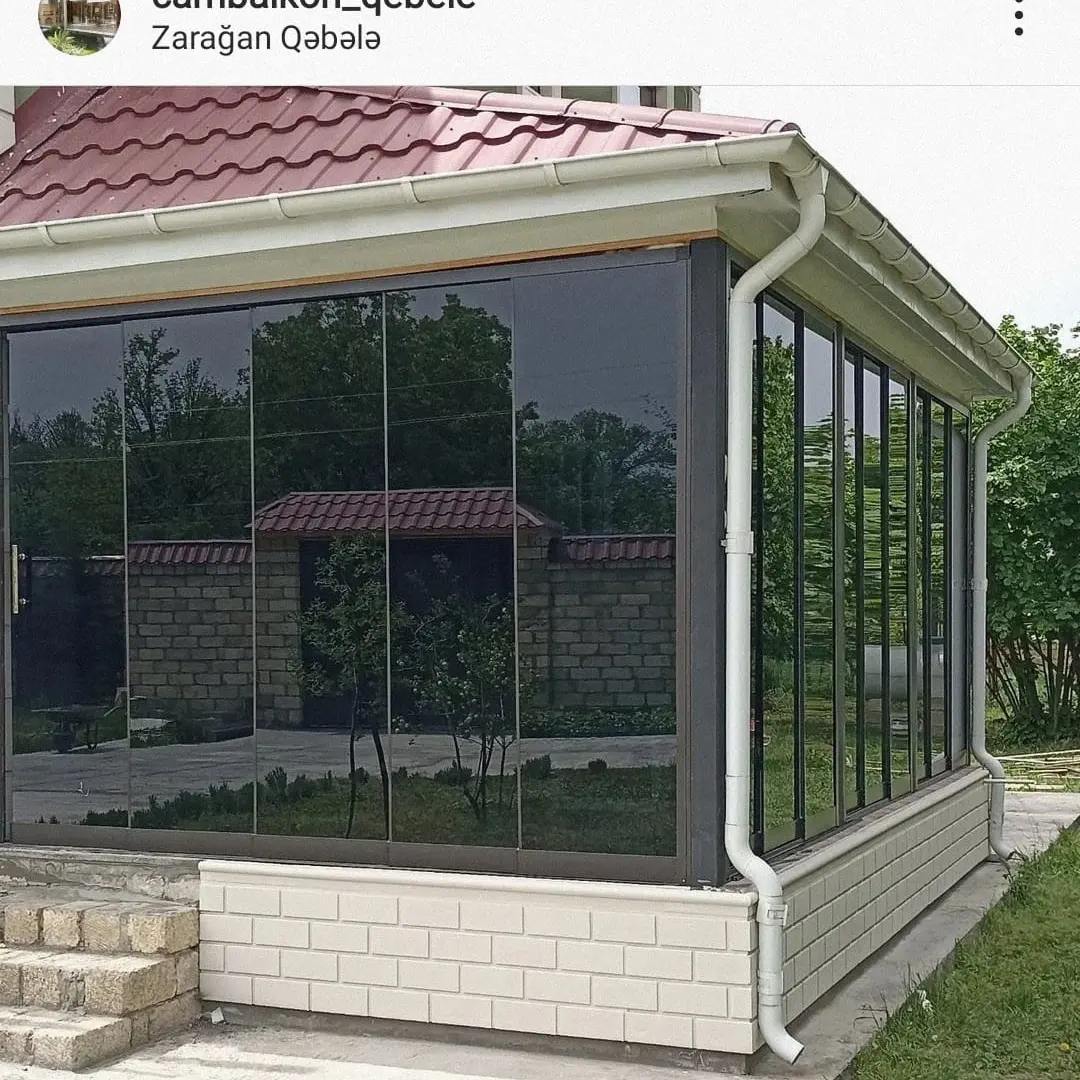 Cam balkon