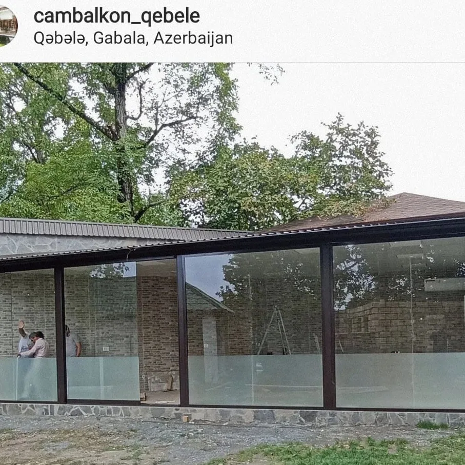 Cam balkon