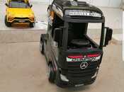 Uşaq avtomobili "Mercedes-Benz"