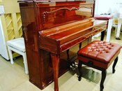 "WAGNER" piano
